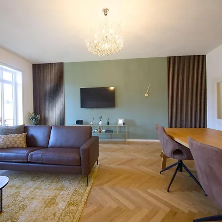 Residenz Bergkrone 아파트 *
